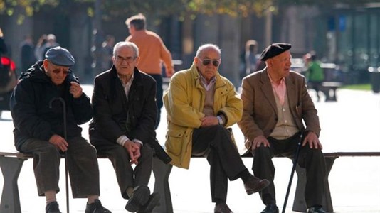 Jubilados pierden beneficios y servicios que brinda el PAMI.
