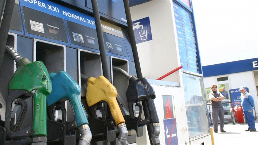 Expendedores de combustible no encuentran una explicación al alto precio en estaciones de servicio de la zona. Foto: El Patagónico.