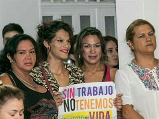 Colectivos trans acompañaron la apertura de sesiones del Concejo Municipal.