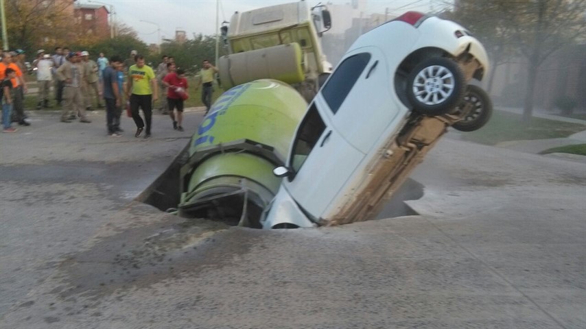 Una de las imágenes del terrible accidente en la avenida Piacentini.